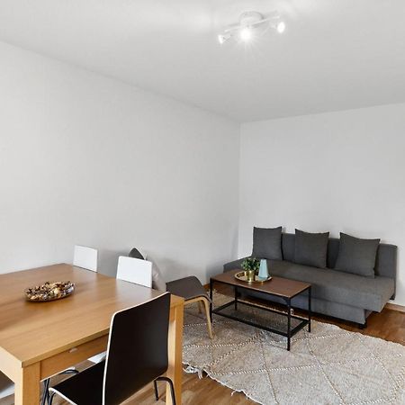 Zurich Urban Charm: Your Comfy Stay Close To The City Exterior foto