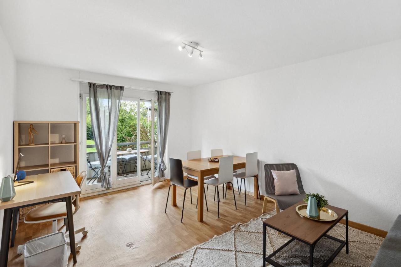 Zurich Urban Charm: Your Comfy Stay Close To The City Exterior foto
