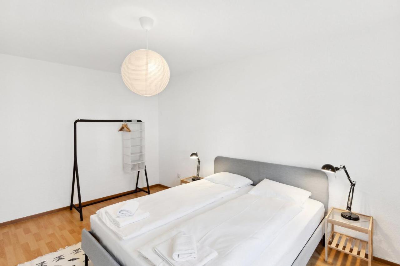 Zurich Urban Charm: Your Comfy Stay Close To The City Exterior foto
