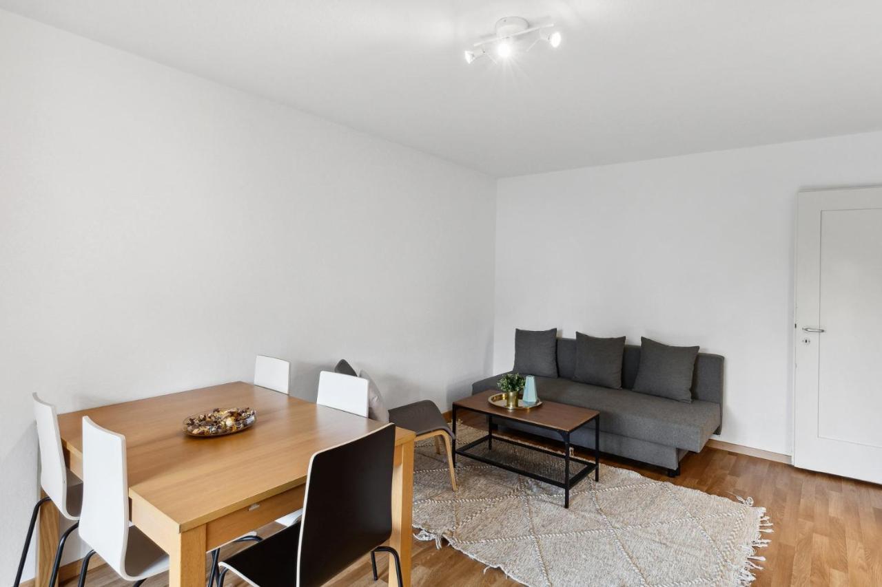 Zurich Urban Charm: Your Comfy Stay Close To The City Exterior foto